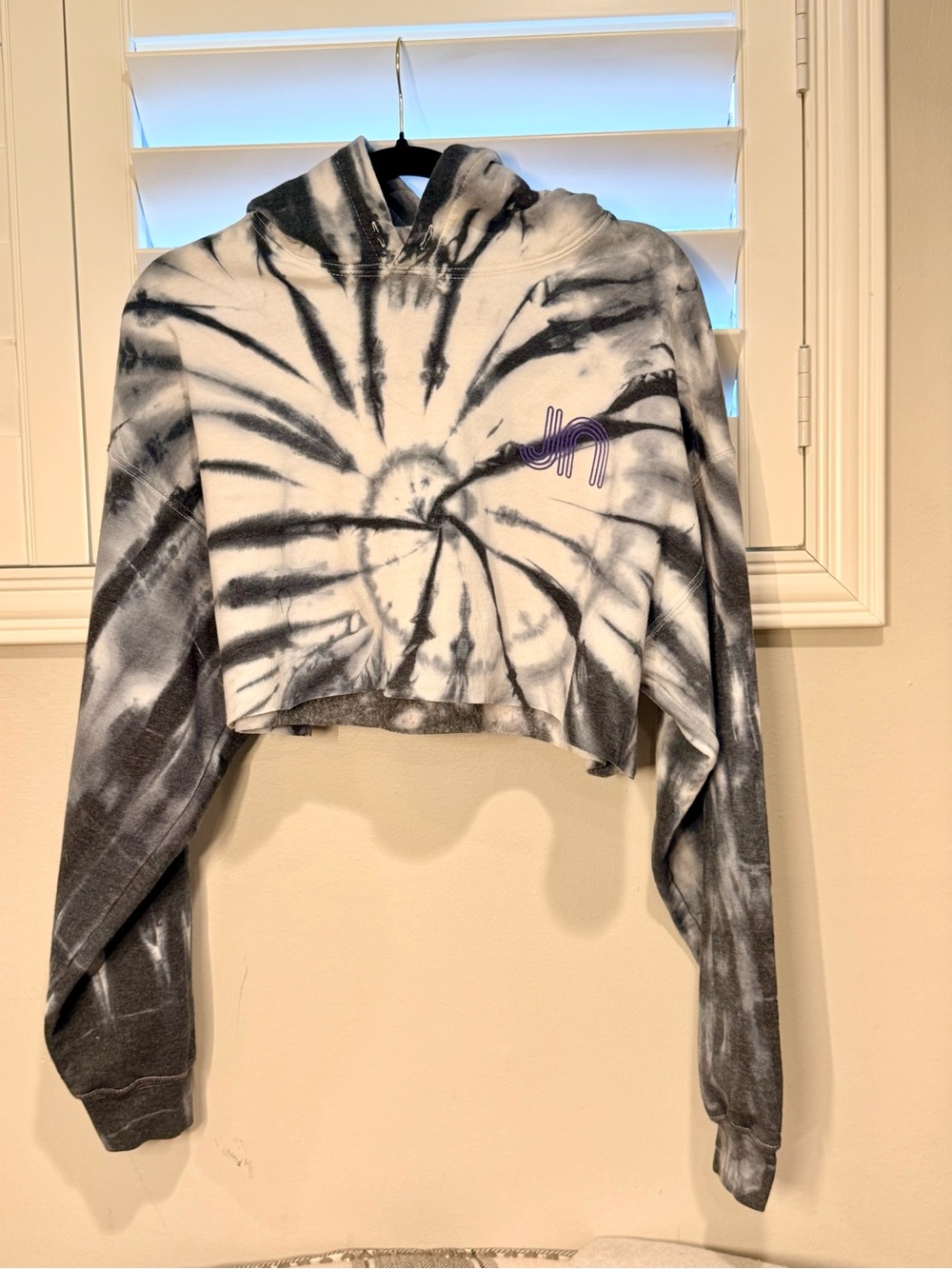 Tie-Dye Cropped Hoodie - Black & White